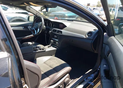 2013 Mercedes-Benz C 350 Sport from USA, damaged, VIN WDDGJ5HBXDG036814